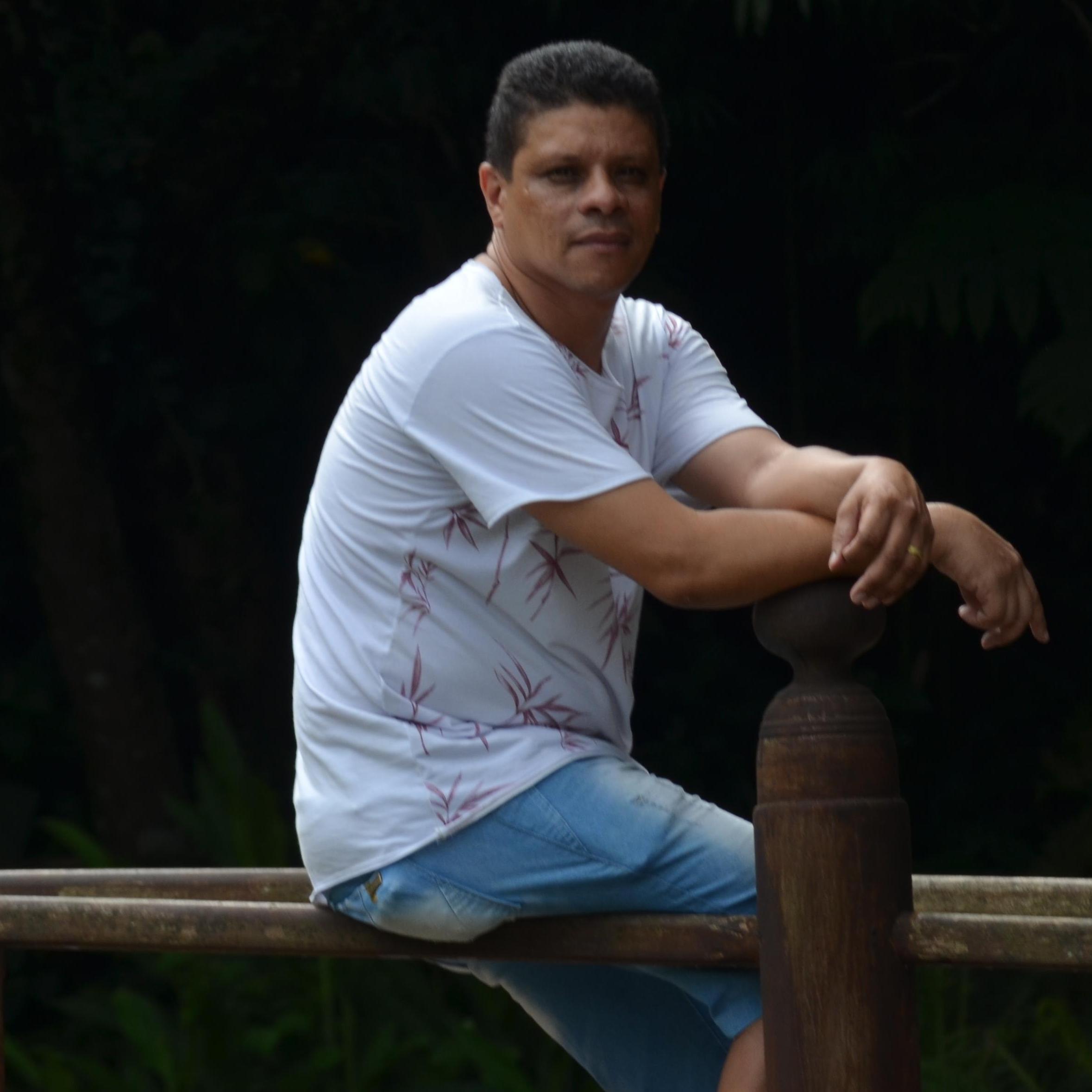 La&eacute;rcio  Correia Filho